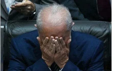 Dólar fecha na maior cotação histórica de todo o Plano Real