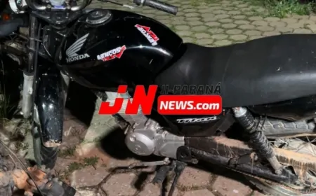 Polícia Militar Recupera Motocicleta Abandonada em Matagal