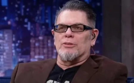 Nada é pior do que o PT, o socialismo e Lula querendo vingança, diz o vocalista do Ultraje a Rigor em resposta a Danilo Gentili