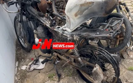 Incêndio misterioso em motocicleta intriga autoridades