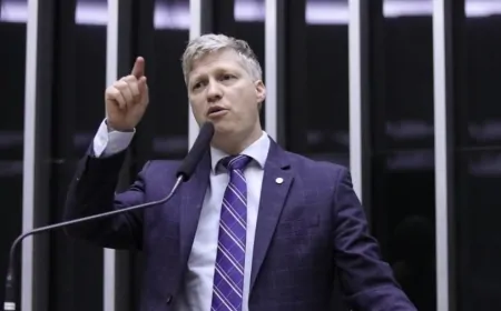 Van Hattem sobre eleição na Câmara: “Impeachment de Lula é a 1ª pauta”