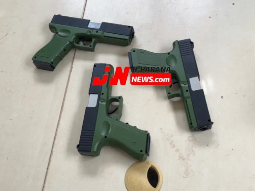 Polícia Militar Intercepta Suspeitos com Simulacros de Arma de Fogo