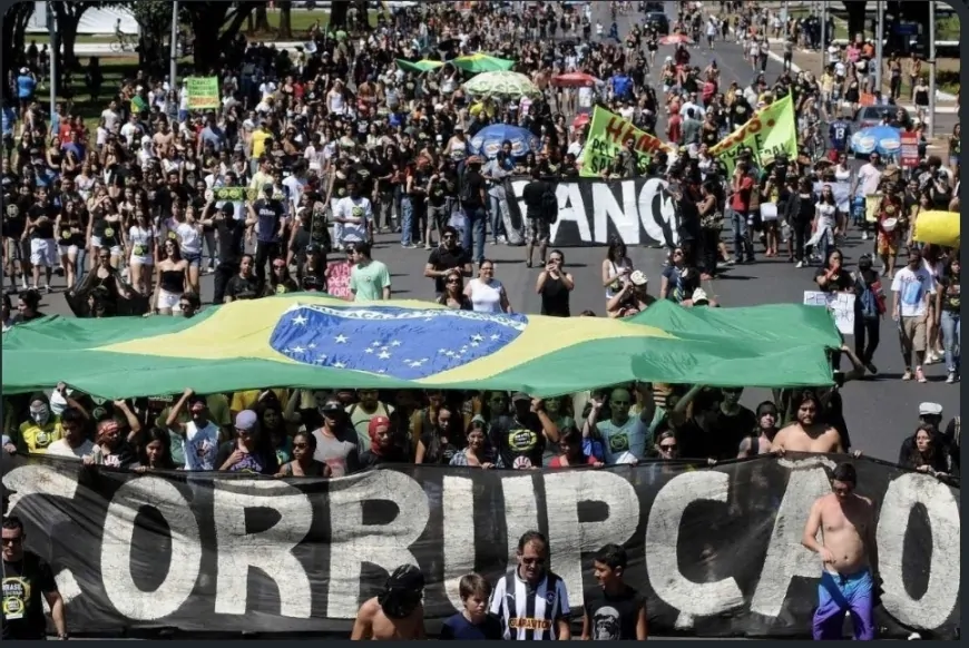 Sob governo Lula, Brasil registra pior colocação da história no ranking de percepção da corrupção