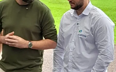 Nim Barroso e Affonso Cândido assinam ordem de serviço para restauração da iluminação do Biancão