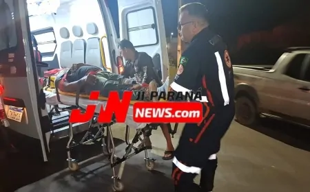 Manobra mal calculada termina em colisão entre motos em Ji-Paraná