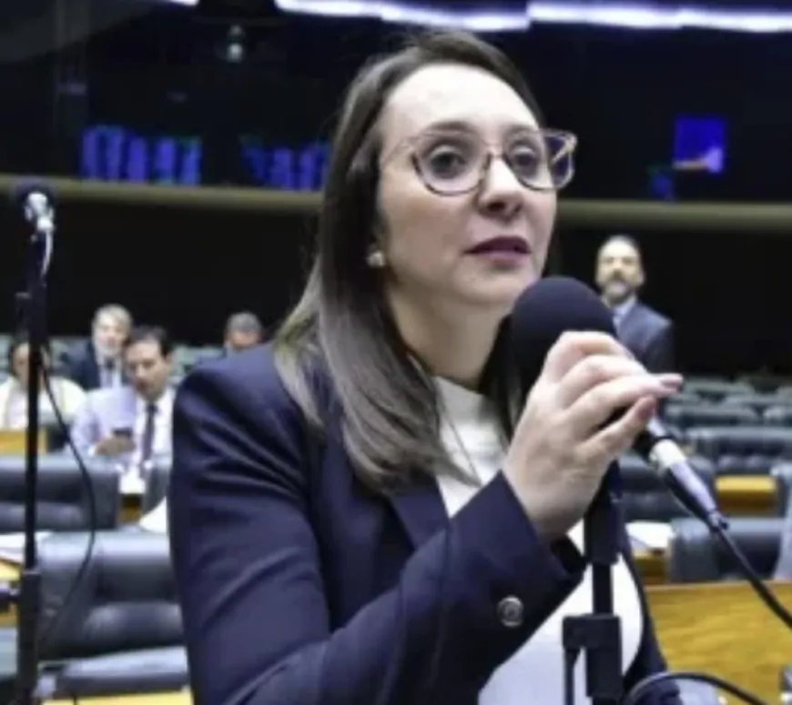 Confirmando seu espectro político, presidente do Podemos retira apoio à anistia