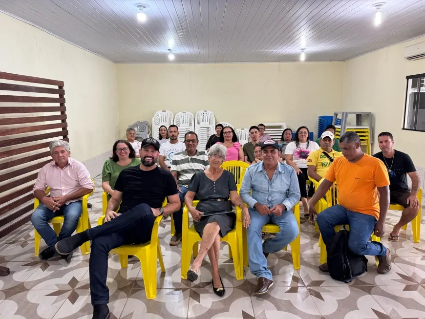 O deputado Nim Barroso esteve na segunda-feira (21) em Vale do Paraíso, onde visitou a Associação Unidos pela Vida