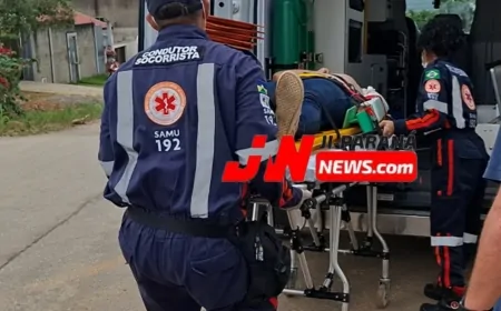 Mulher sofre queda de motoneta e é socorrida pelo SAMU no segundo distrito de Ji-Paraná
