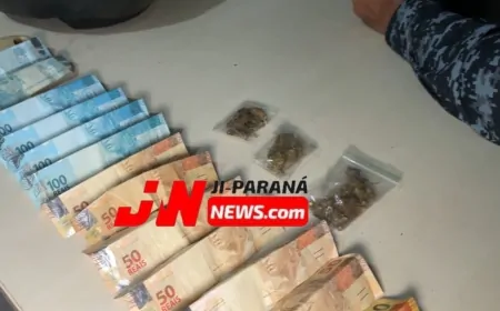 Jovens são flagrados com droga e detidos pela Força Tática
