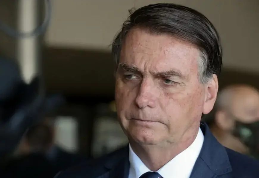 Bolsonaro Destaca Combate às Fraudes no INSS e Critica Oposição em Postagem, neste sábado