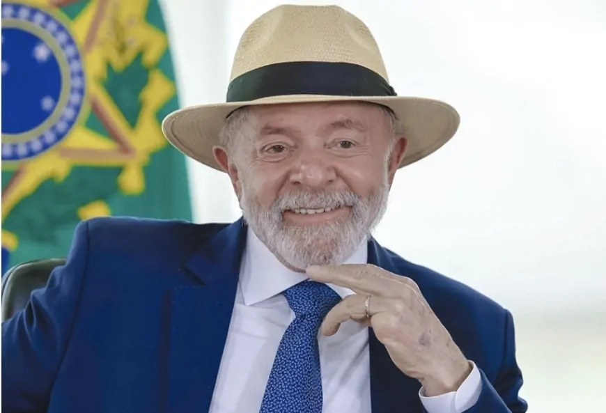 Obcecado por cercear as redes sociais, Lula volta ao assunto