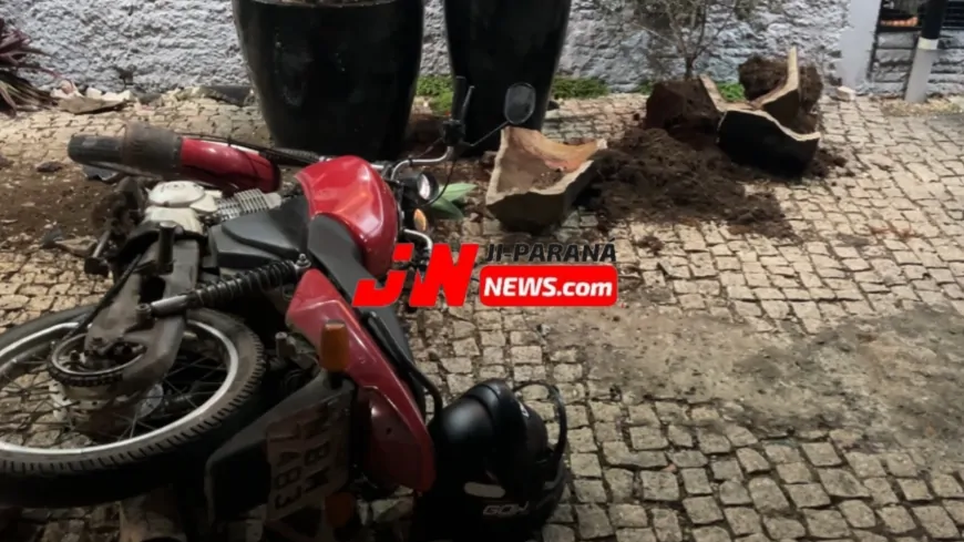 Acidente com duas motos e mobiliza o SAMU na Avenida Brasil