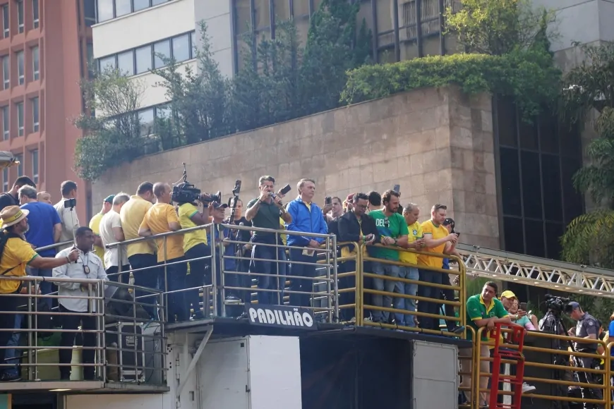 Ao lado de Bolsonaro, Marcos Rogério discursa na Paulista em defesa da liberdade e do legado do ex-presidente
