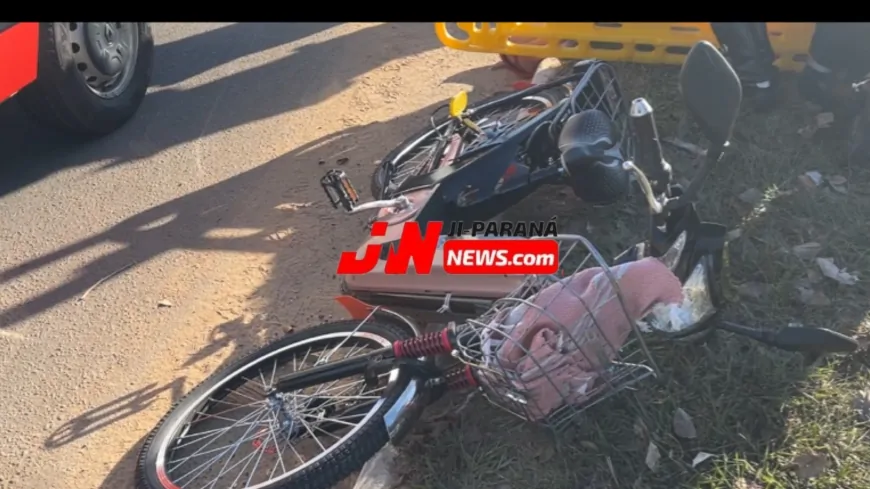 Ciclista é socorrida após colisão com carro em rotatória de Ji-Paraná