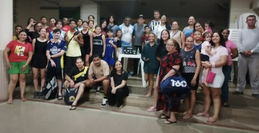 Eyder Brasil garante transporte e leva delegação de Rondônia à 3ª Copa Bolpebra de Natação no Acre