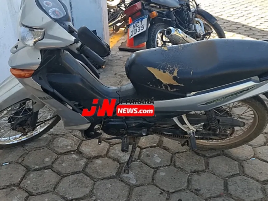 Crypton furtada é localizada pela PM estacionada em via pública
