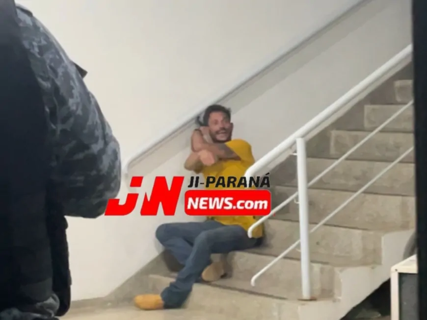 Homem furta moto de entregador e acaba preso com drogas em Ji-Paraná