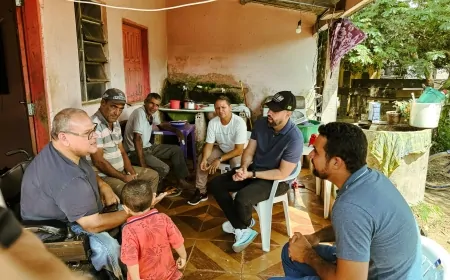Deputado Nim Barroso visita residências em Machadinho d'Oeste ao lado de Fábio Toledo e reforça importância do contato direto com a população