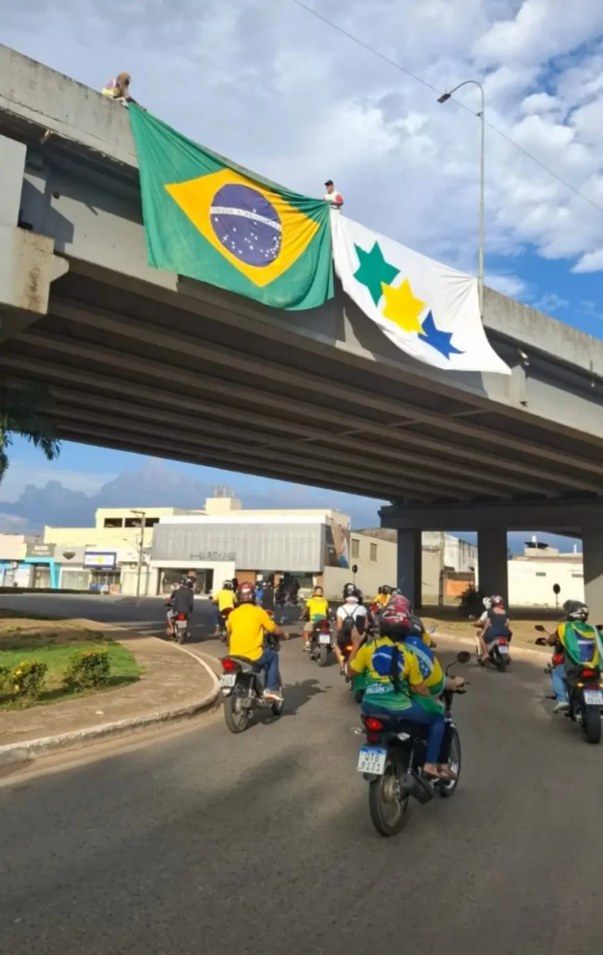 'Reaja Brasil' em Ji-Paraná: Uma Manifestação Patriótica pela Democracia