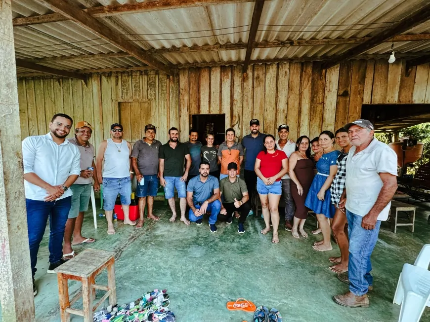Deputado Nim Barroso visita o distrito do Quinto BEC, em Machadinho d'Oeste, ao lado de Fábio Toledo e Nego Toledo, e reforça apoio às associações rurais
