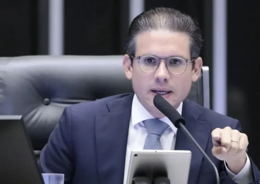 Hugo Motta na Mira da Lei Magnitsky por Descumprir Promessas sobre Anistia e Foro Privilegiado