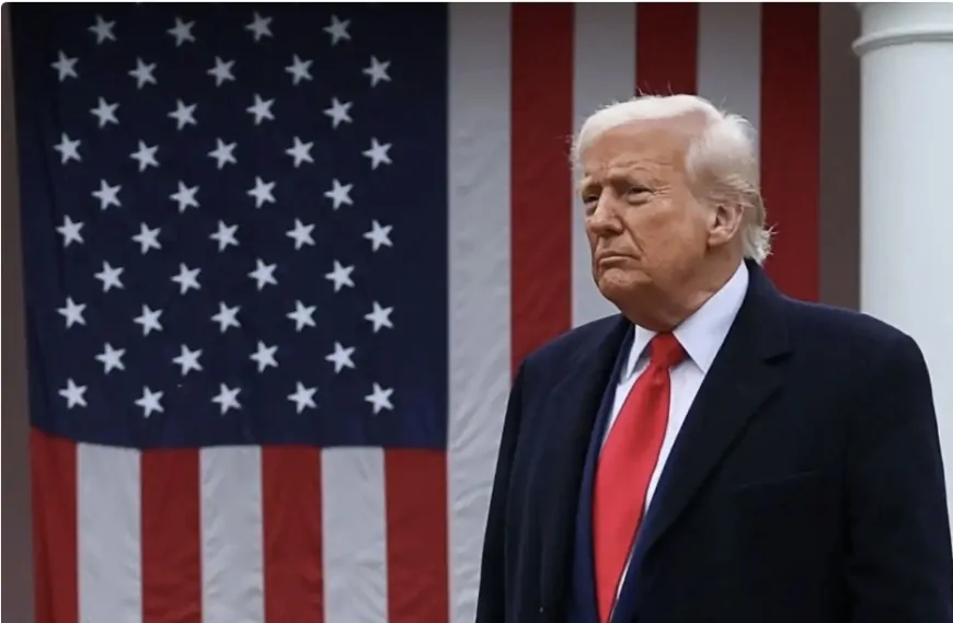 Trump impõe prisão de 1 ano para quem queimar a bandeira dos EUA em solo Americano