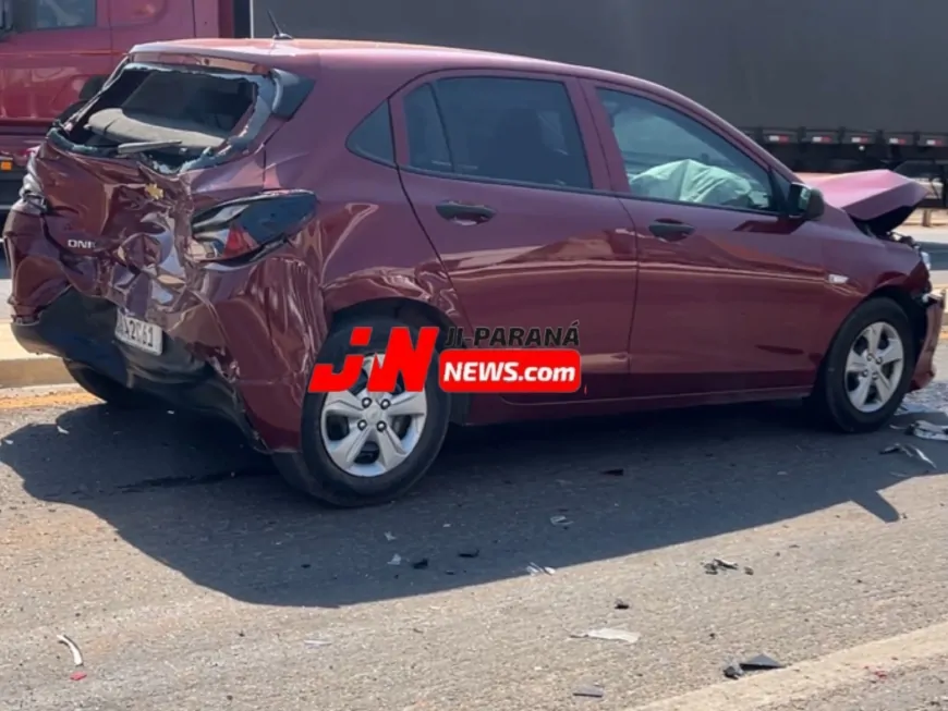 Pane em BMW causa engavetamento na ponte do Rio Machado