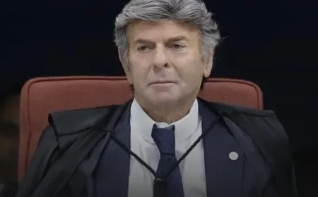 Fux vota pela incompetência do STF para julgar núcleo crucial