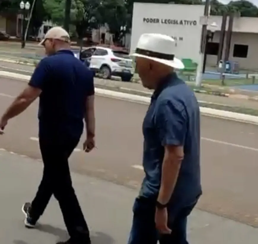 Confúcio Moura volta sugerir a Censura nas redes sociais a pretexto de Regulamentação