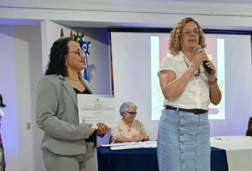 Pesquisa Amazônica em Destaque: Professora de Nova Mamoré Vence Prêmio UNIR de Melhor Tese 2025