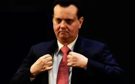 Centrão - Presidente Nacional do PSD pressiona Tarcísio a romper com Bolsonaro 