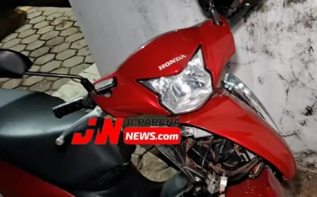 Motocicleta furtada é encontrada abandonada no bairro Santiago