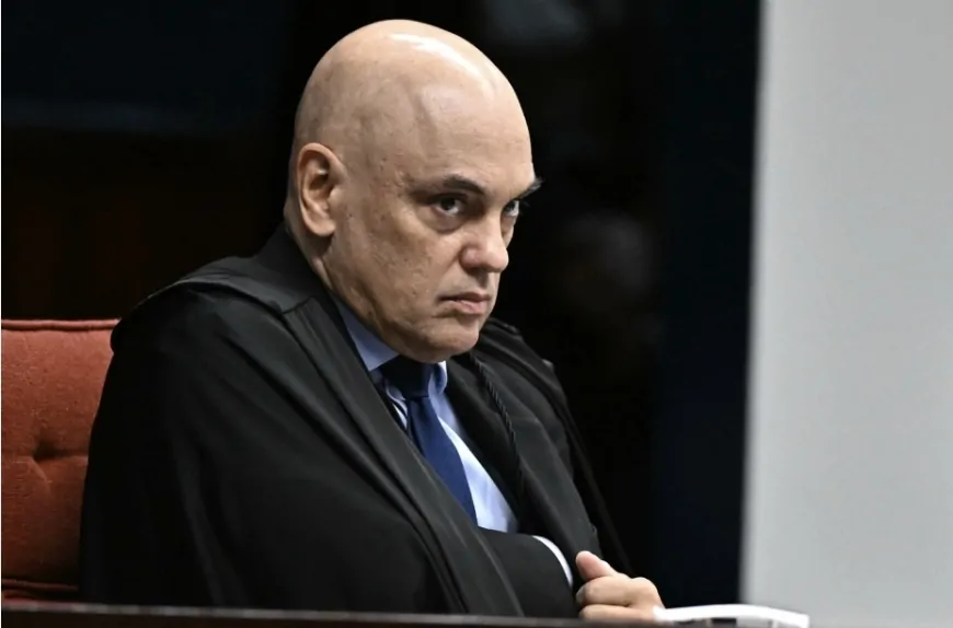 Moraes anula decisão da Câmara e retira mandato de Zambelli