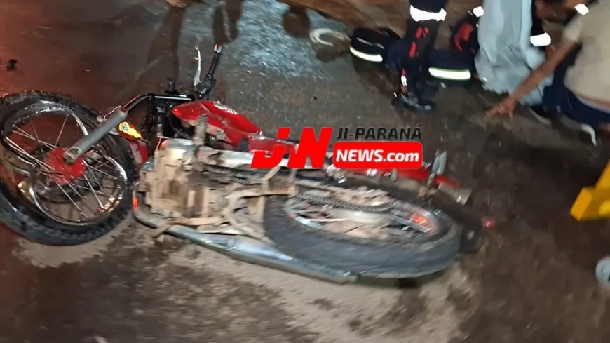 Motociclista fica gravemente ferido após colisão em cruzamento movimentado