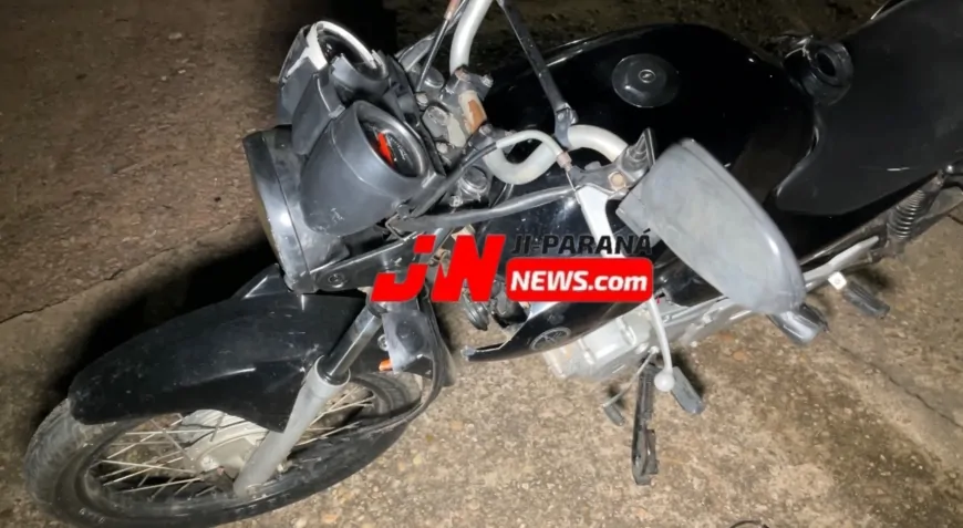 Motociclista é socorrido pelo SAMU após colisão em cruzamento da Rua T-23