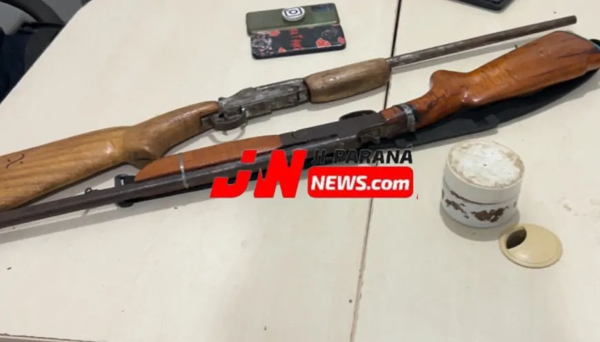 Ocorrência por perturbação do sossego termina com prisão e apreensão de armas