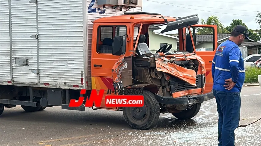 Batida entre caminhões termina com veículo tombado e dois motoristas feridos em Ji-Paraná