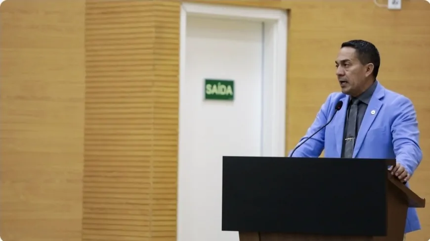 Eyder Brasil destina mais de R$ 5 milhões em emendas para a educação em apenas dois meses de 2026