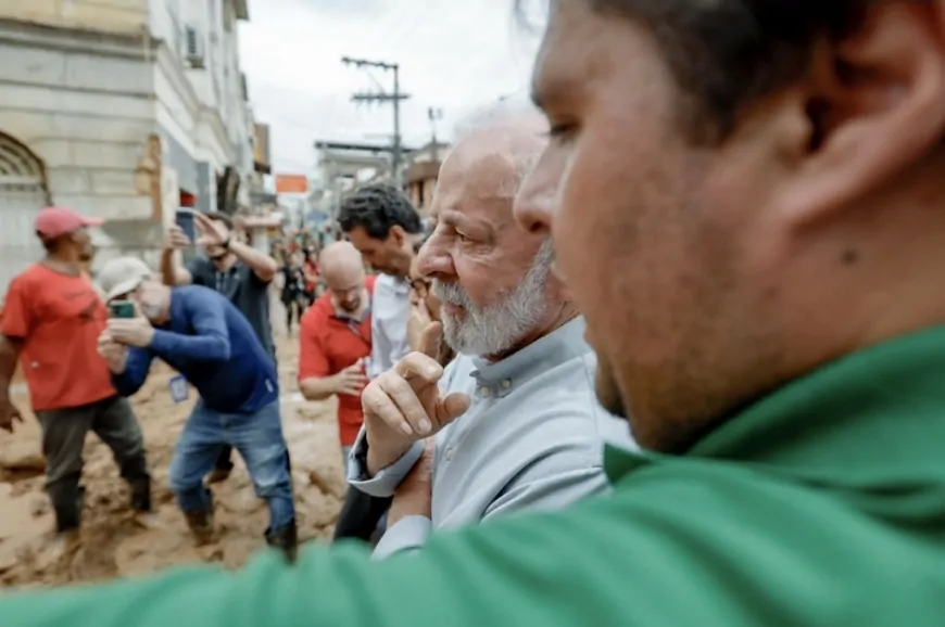 Lula é chamado de “ladrão” durante passagem por Ubá