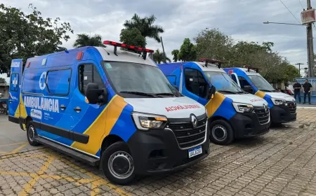 Deputado Nim Barroso entrega três ambulâncias e reforça saúde de Ji-Paraná