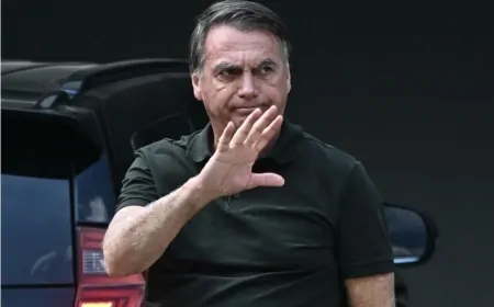 Moraes autoriza visita de assessor sênior de Trump a Bolsonaro