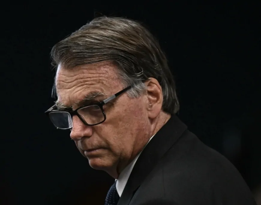 No mesmo dia que Defesa de Bolsonaro protocola novo pedido de prisão domiciliar, Justiça decide restituir seguranças e motoristas ao ex-presidente