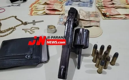 Denúncia de tráfico leva PM a encontrar arma, dinheiro e criatório suspeito de galos de rinha