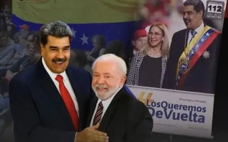 Banner em congresso do PT defende volta de Maduro à Venezuela