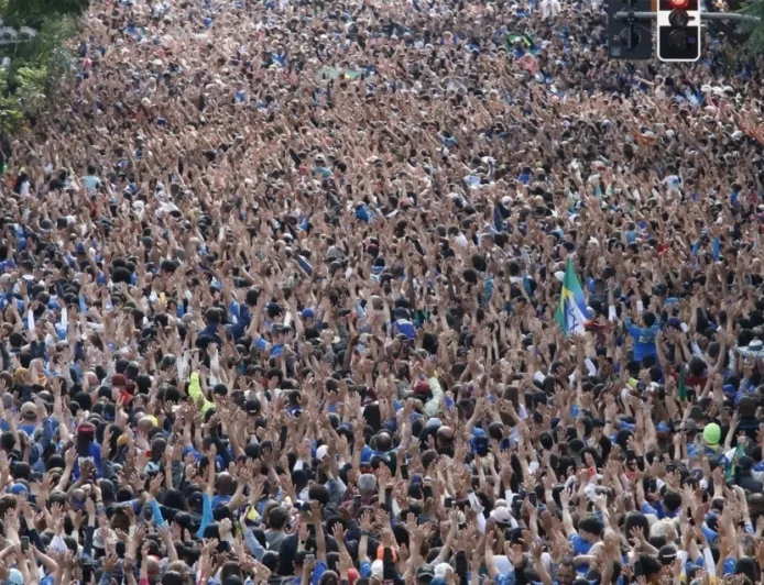 Evangélicos lançam campanha para zerar base de Lula e levá-lo a 100% de rejeição nas eleições