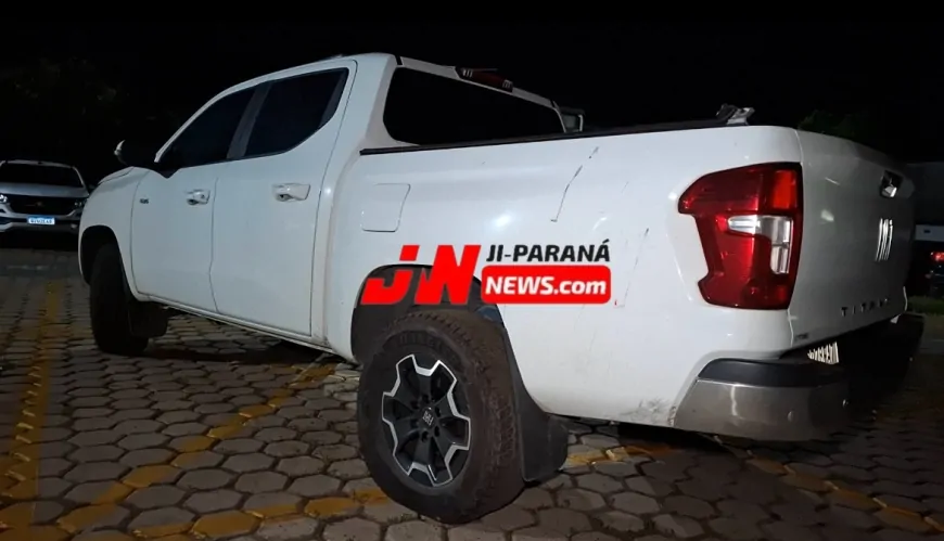 Caminhonete roubada no Rio é interceptada em carreta em Ji-parana
