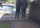 Suspeito é preso com drogas durante patrulhamento da polícia militar no morro chico mendes