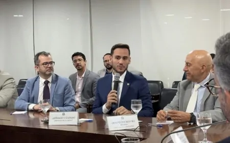 Em Brasília, Affonso Cândido confirma início das obras do novo aeroporto de Ji-Paraná após anos de espera