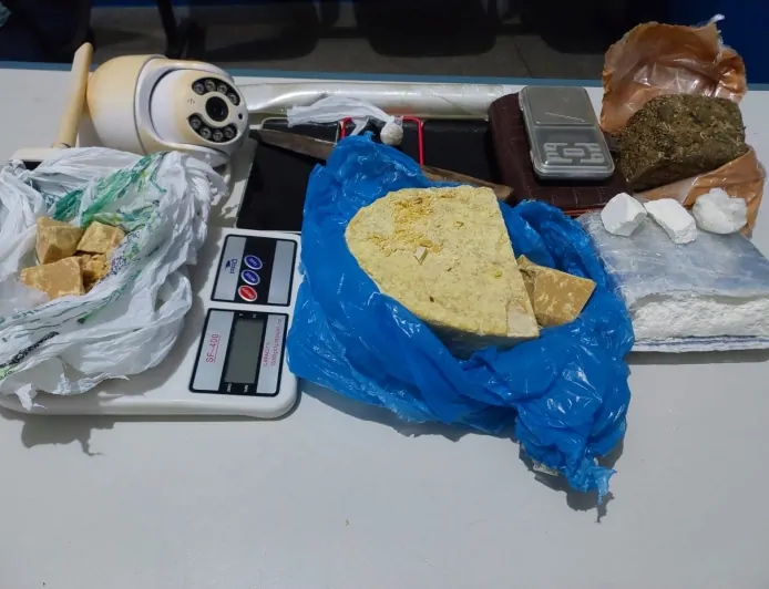 Polícia Militar desarticula ponto de armazenamento de drogas em Ouro Preto do Oeste