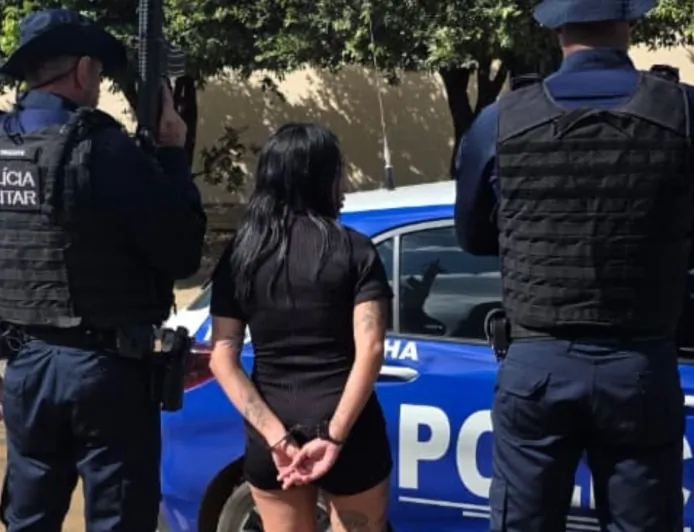Mulher apontada como integrante de uma facção é presa em Ji-Paraná após denúncia da DRACO